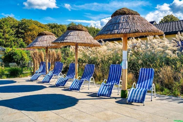 Holiday Resort, Устроне-Морске Экстерьер фото